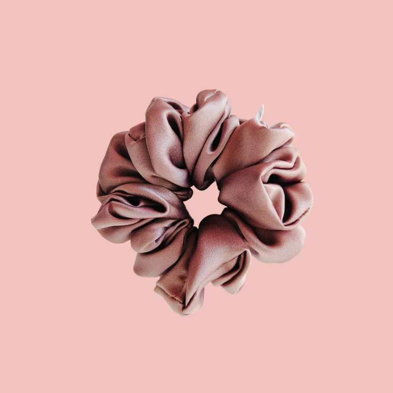 gumka jedwabna scrunchie frotka różowe złoto — kopia.png