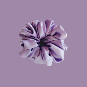 gumka jedwabna scrunchie frotka słodka lawenda.png
