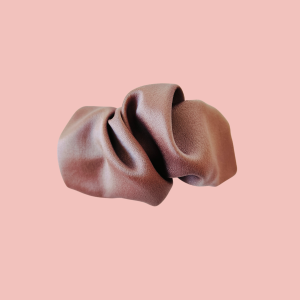 klamra jedwabna scrunchie różowe złoto.png