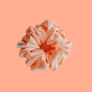 gumka jedwabna scrunchie frotka brzoskwiniowa rosa.png