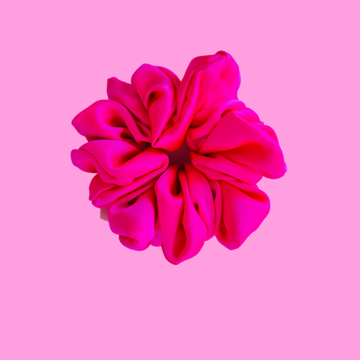 gumka jedwabna scrunchie frotka neonowa fuksja.png
