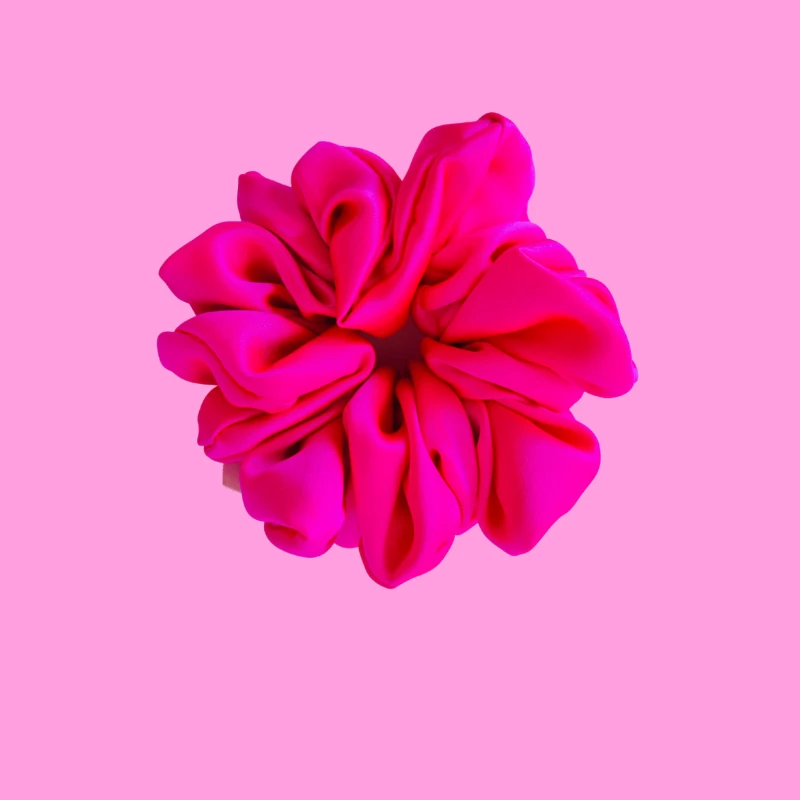 gumka jedwabna scrunchie frotka neonowa fuksja.png